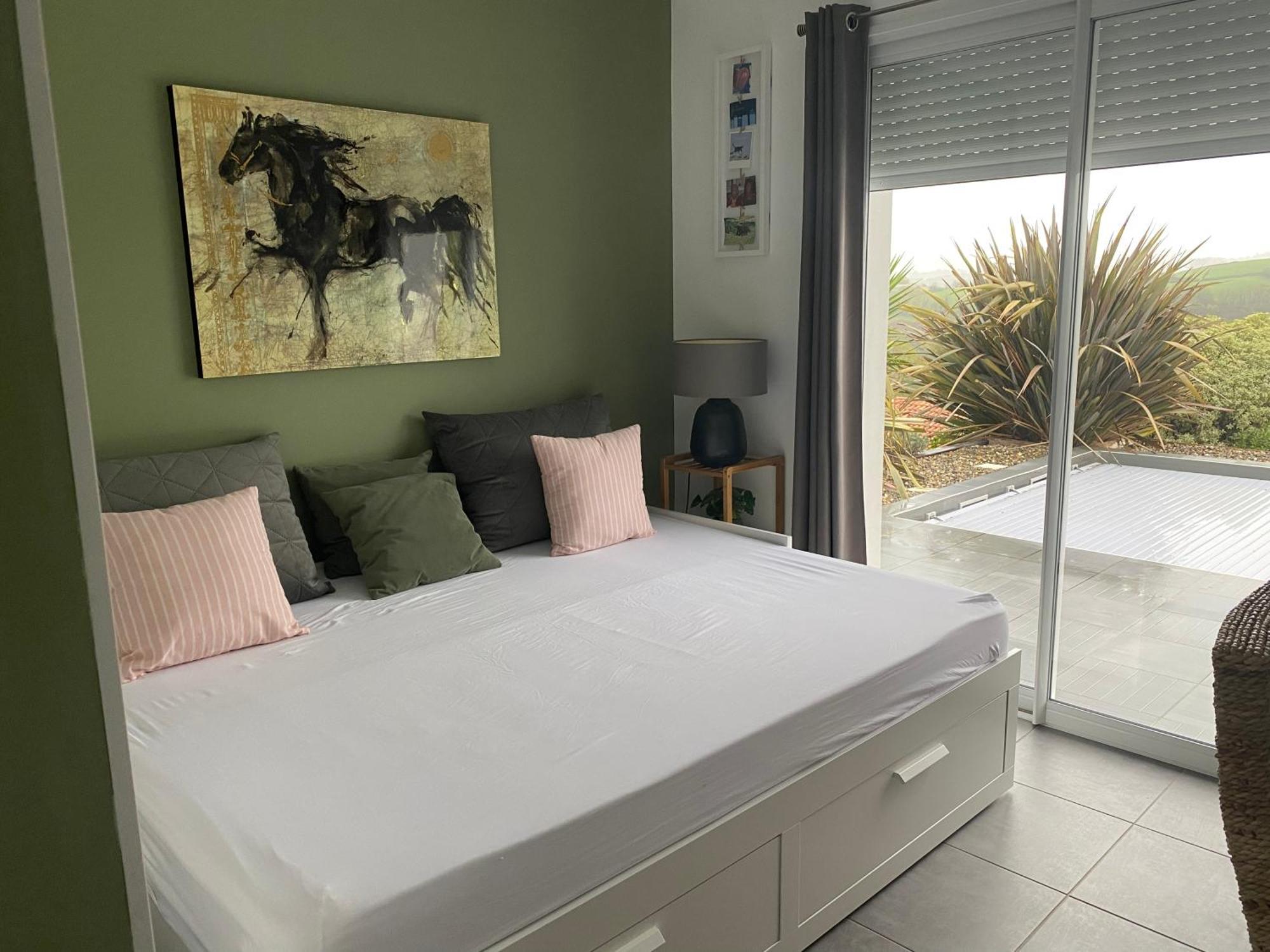 Hotel Ama Lur Hasparren Esterno foto